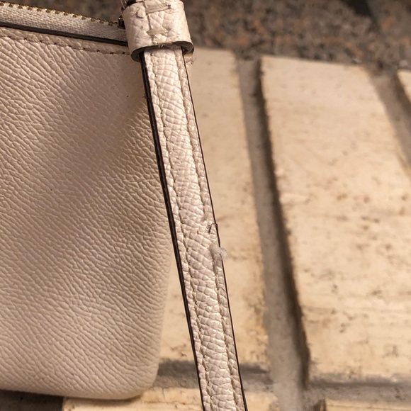 Coach - Wristlet - Picture 6 of 9